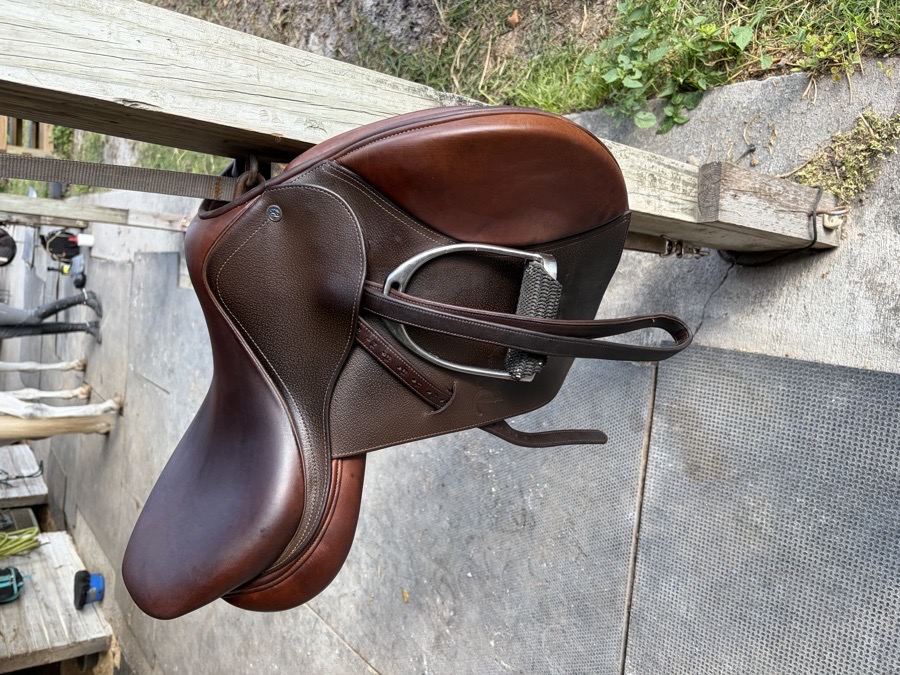 PJ saddle 16.5”