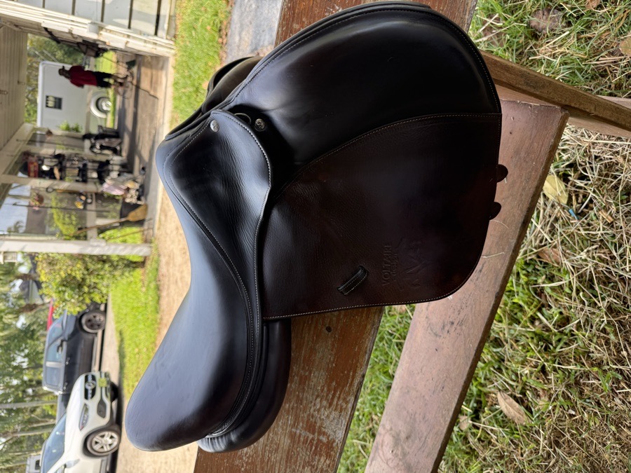 Voltaire Stuttgart saddle - 18.5” brown