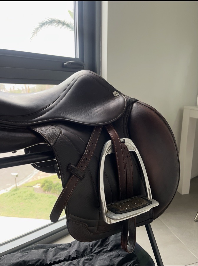 CWD SE38 Gisele Buffalo Saddle