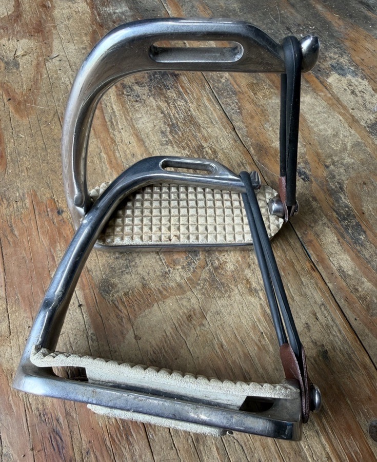 4.5” peacock irons