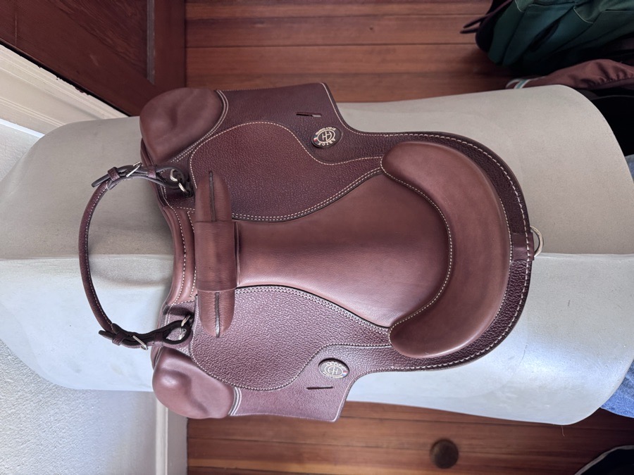BRAND NEW 12” Arion Leadline Saddle w/NEW Arion fittings - RARE!