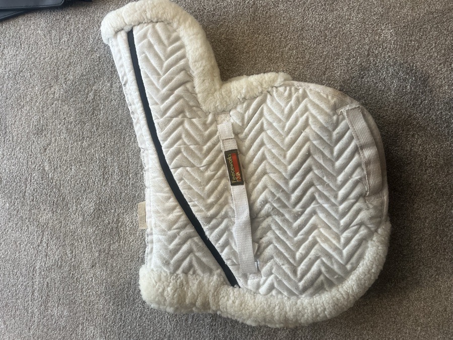 Fleeceworks Pony Hunter Sheepskin Pad