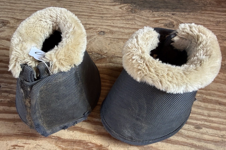 size small bell boots