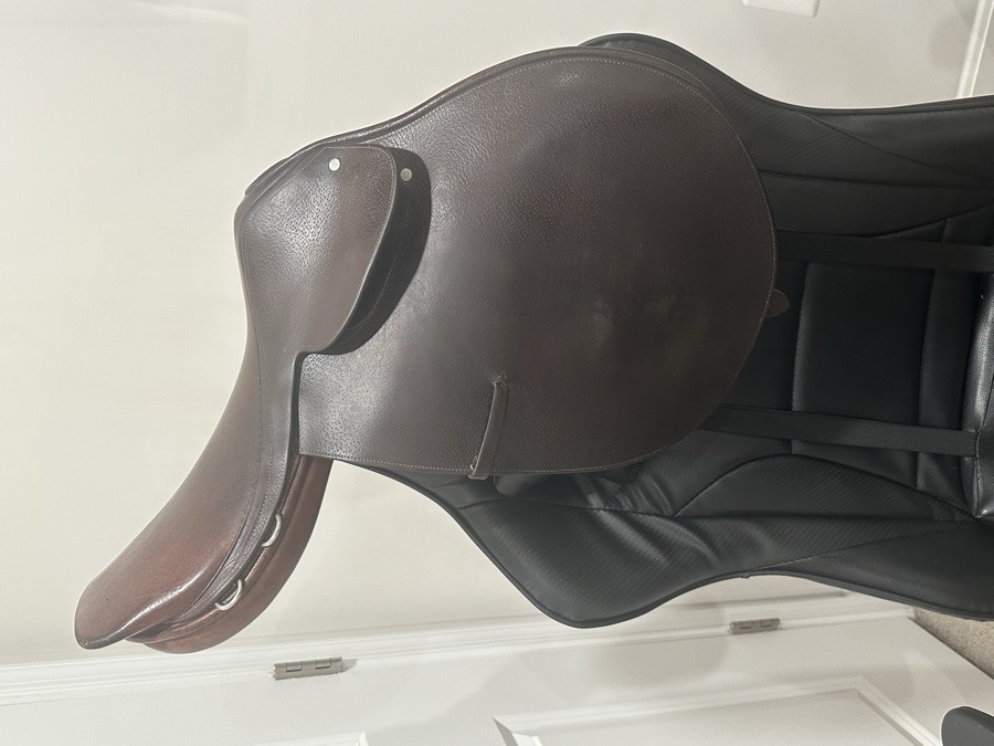 Crump saddle