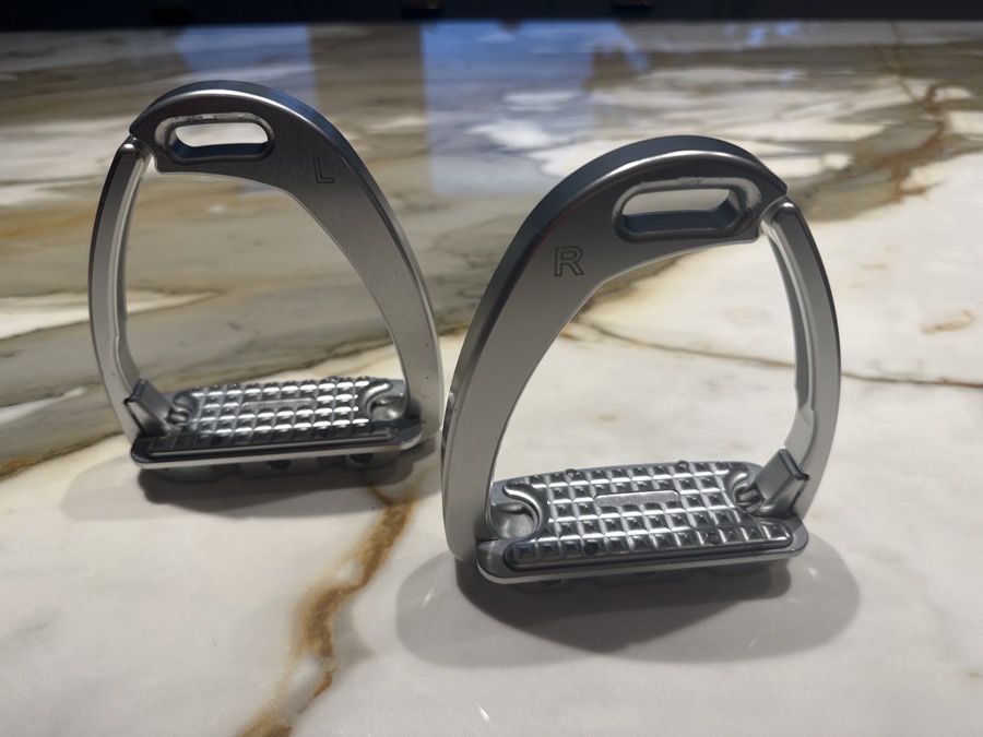 Childs TECH STIRRUPS | 2025