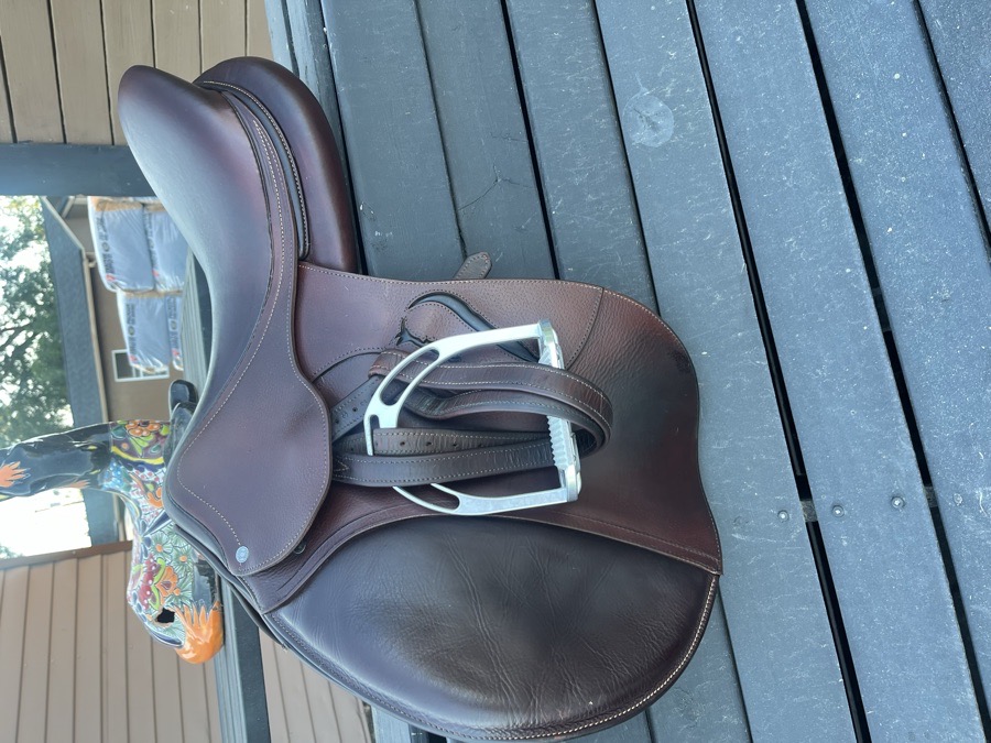 18” 2022 Antares Evolution 2