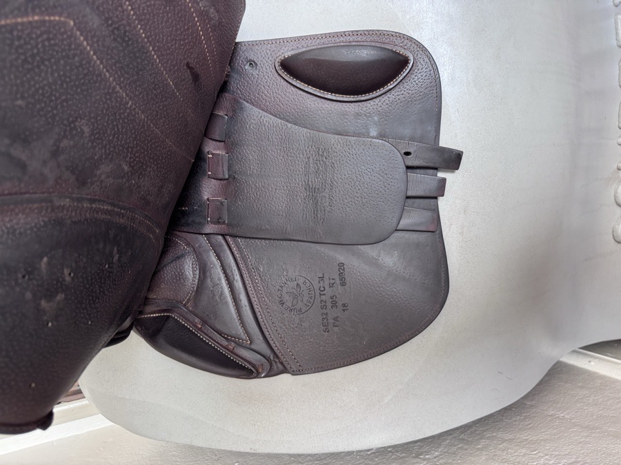 17.5” 2018 CWD SE32 Mademoiselle 2Gs Saddle - 3L - Full Buffalo