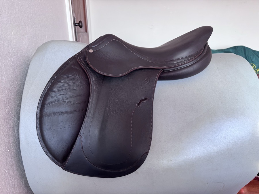 17” 2022 Antares Evolution Saddle - 3NB - Full Buffalo - IMMACULATE