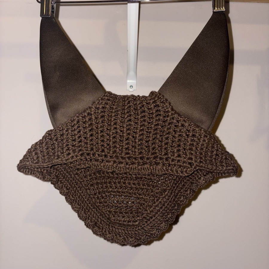 ARMA Calm Noise Bonnet in Brown
