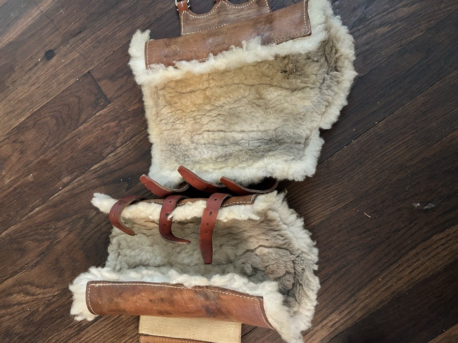 BT CRUMP Front Boots
