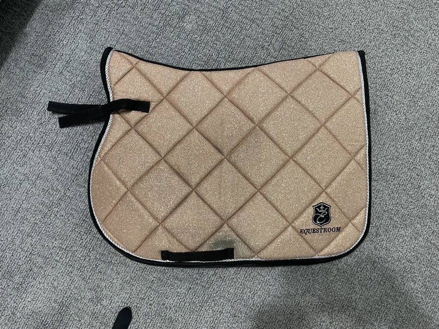 Equestroom saddle pad