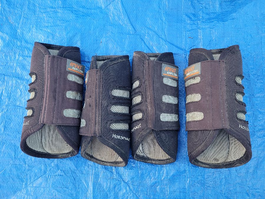 AMIGO Airflow Bundle Front Boots & Back Boots size Medium