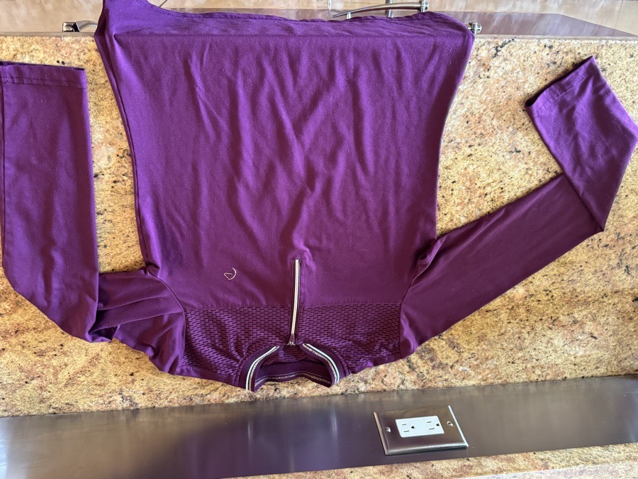 Equitheme maroon top