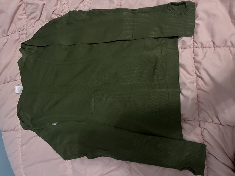TKEQ Casual Outfit