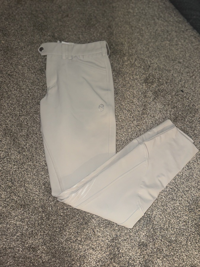 Samshield show breech