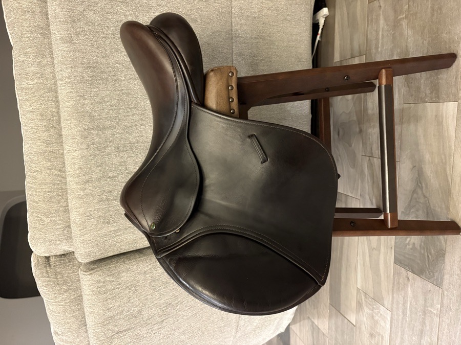 17” County Solution Medium Tree