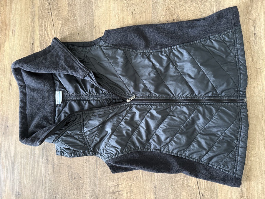 Columbia vest