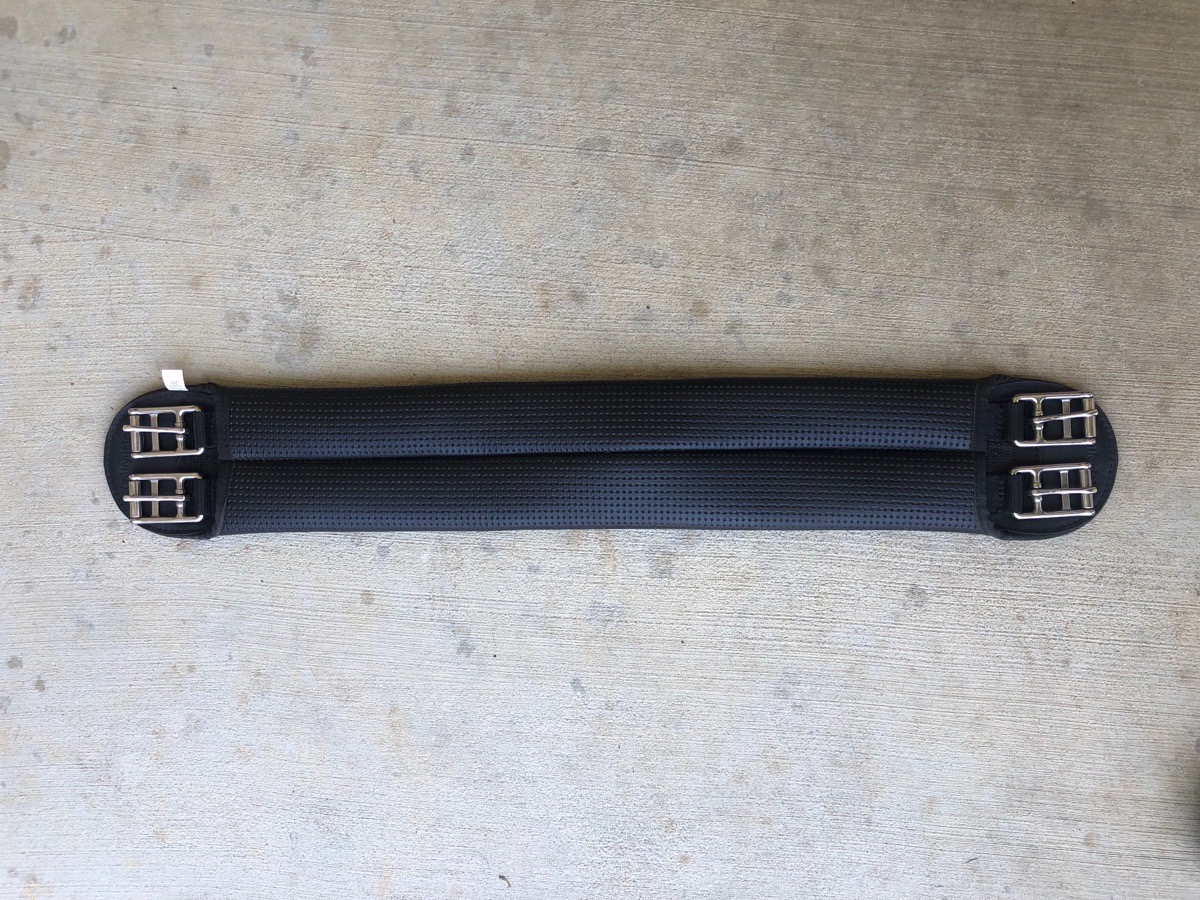 26” Black Collegiate Short Girth