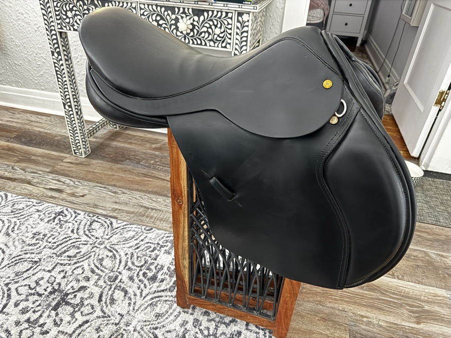 Black Country Quantum jump saddle