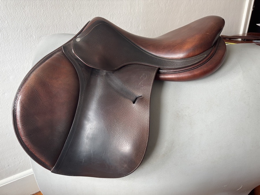 18” Antares Contact Saddle - 3AA - 2013 
