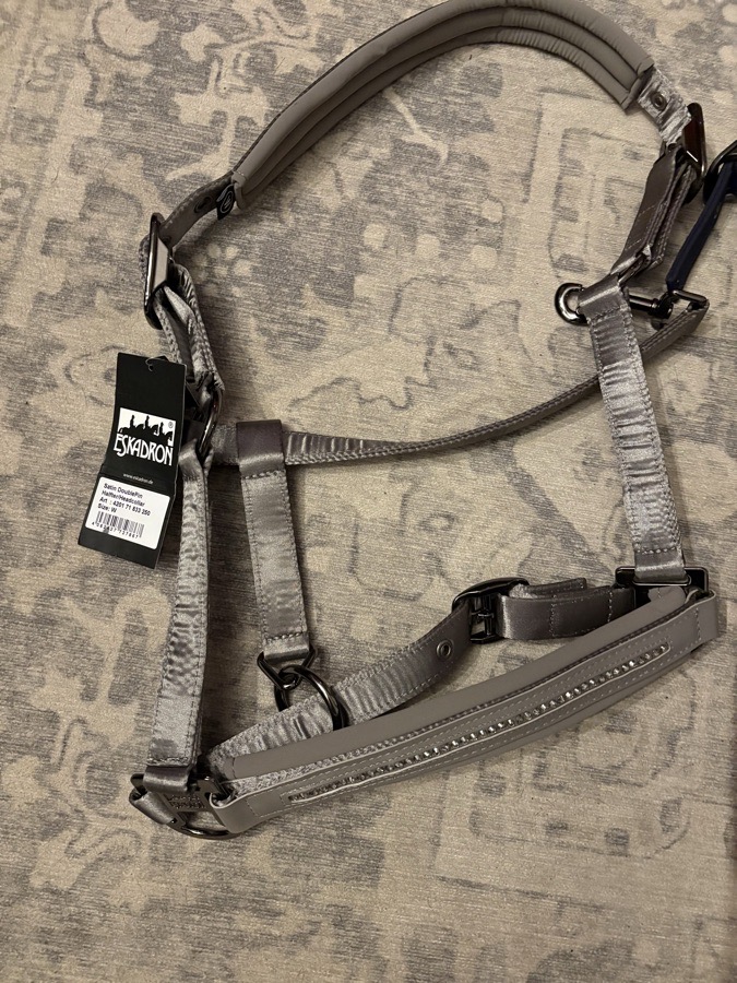 Eskadron Full Bling Halter