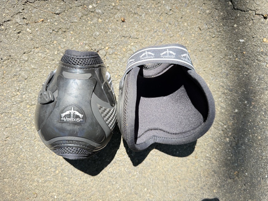 VEREDUS Back Boots