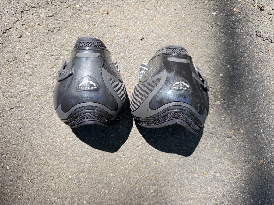 VEREDUS Back Boots