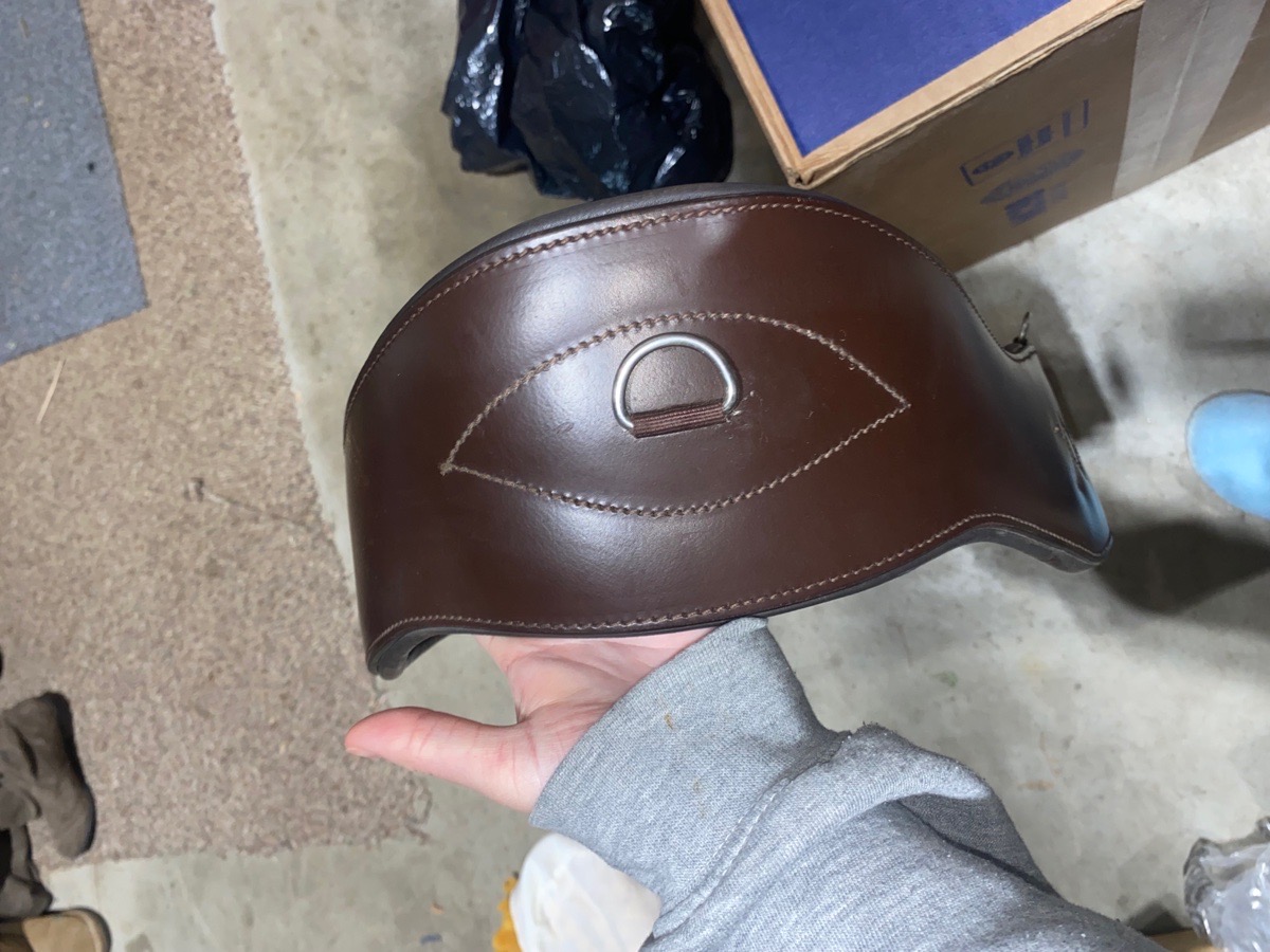 Total saddle fit girth