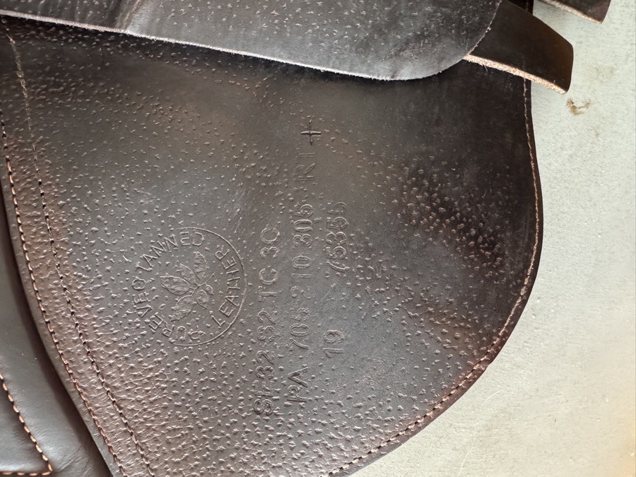 17.5” 2019 CWD SE32 Mademoiselle 2Gs Saddle - 3C - Full Buffalo