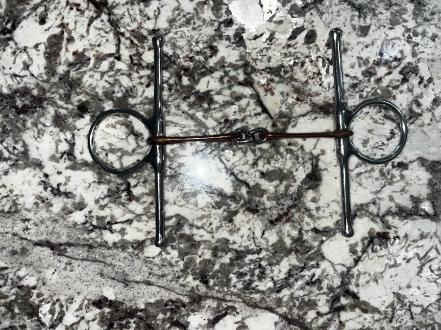 Peter Pletcher-style teardrop mouthpiece with 2-chain links plus full cheeks