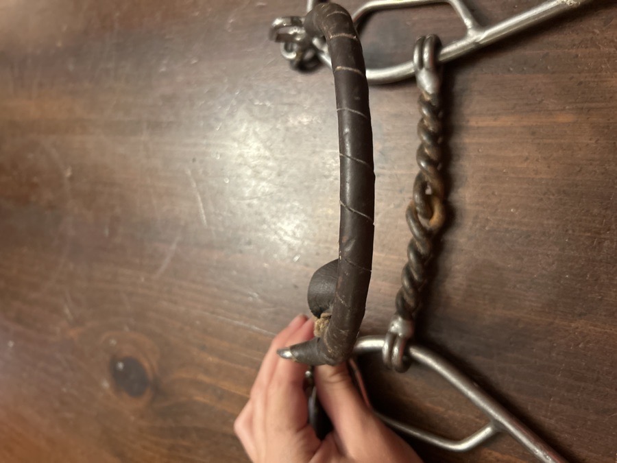 5.5” Twisted mouth leather nose combonation bit
