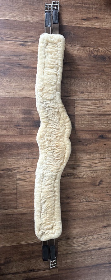   54' Leather Girth with Removable Sheepskin