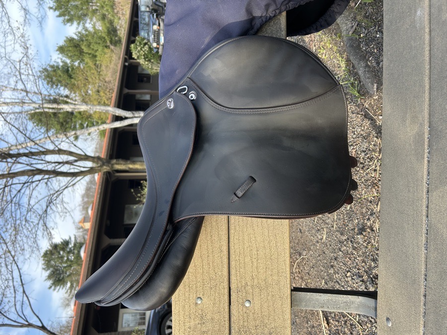 RARE 18” Prestige S1 Lux Jump Saddle