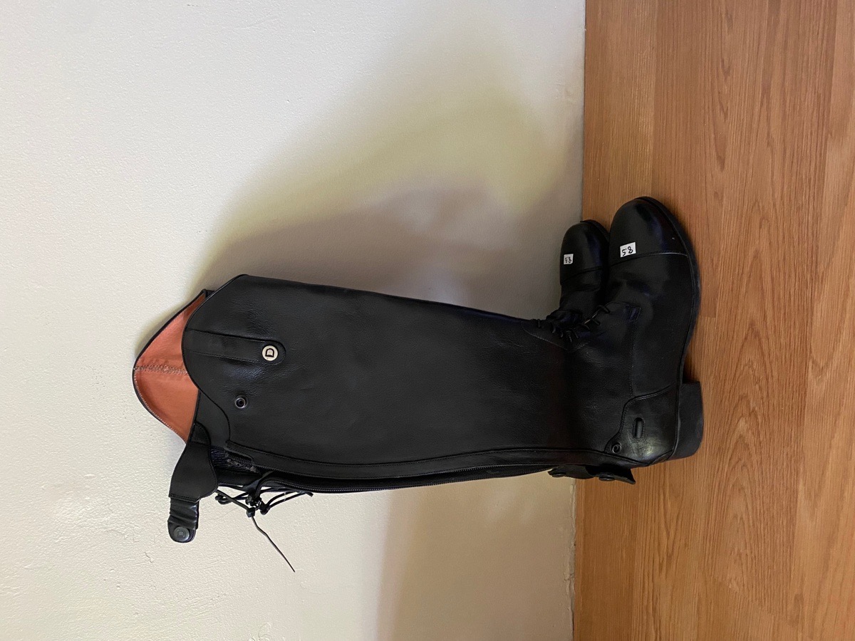 8.5 wide reg Dublin holywell boots