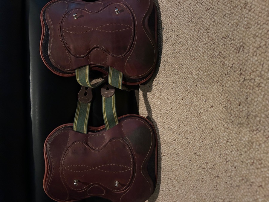 Devoucoux leather open front boots
