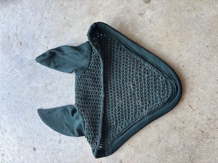 riders international crochet ear bonnet