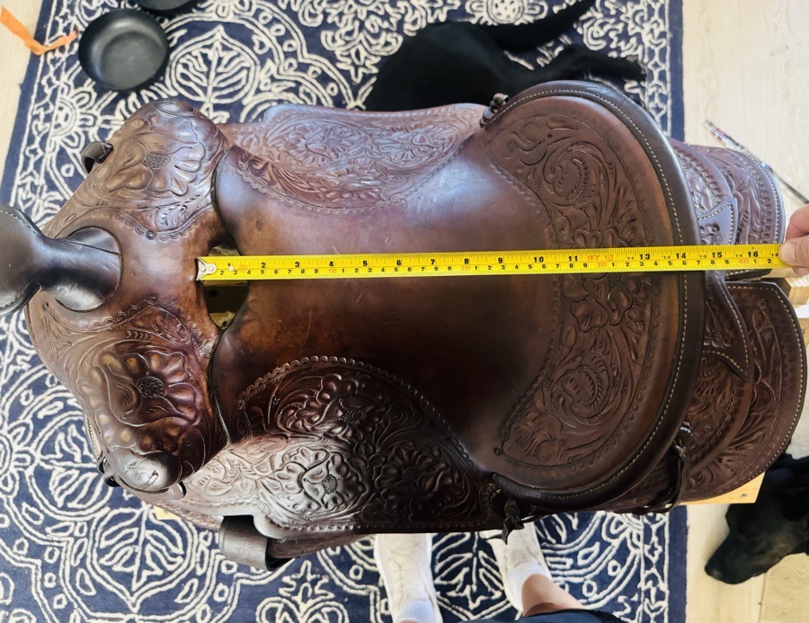 Unbranded western saddle