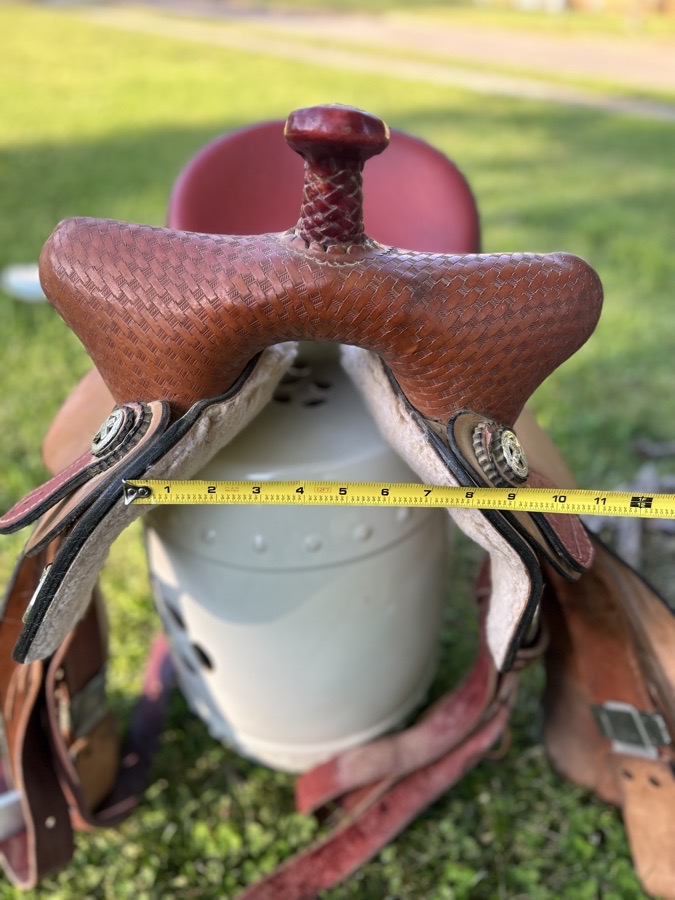 Circle M Barrel Saddle 14” 