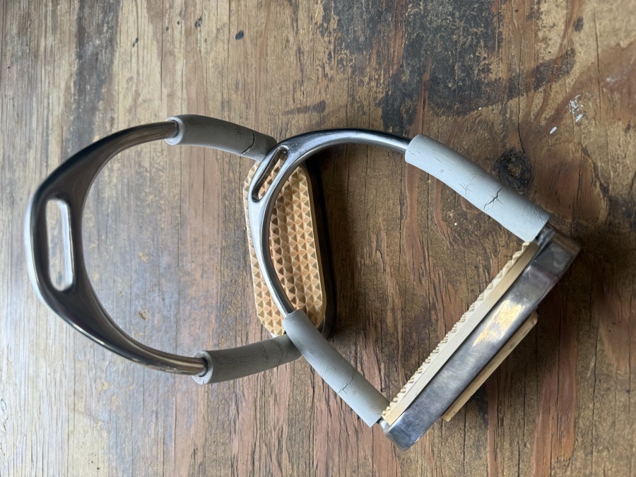 4 1/4” jointed irons