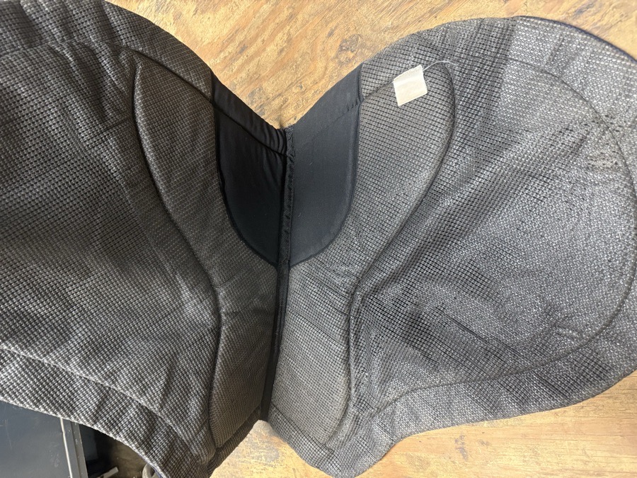 Dover Saddlery mesh XC pad