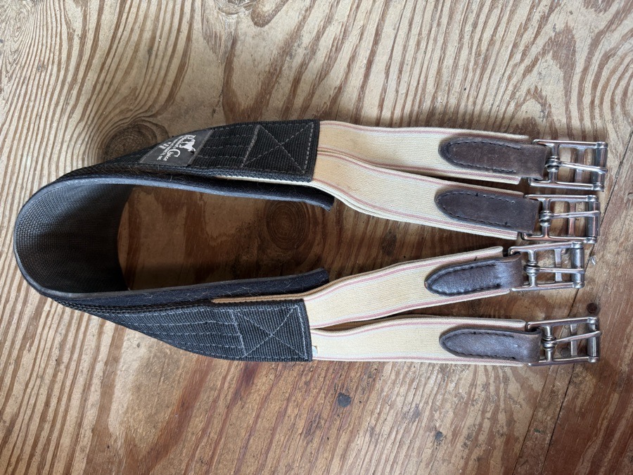 PROFESSIONAL'S CHOICE 38” girth