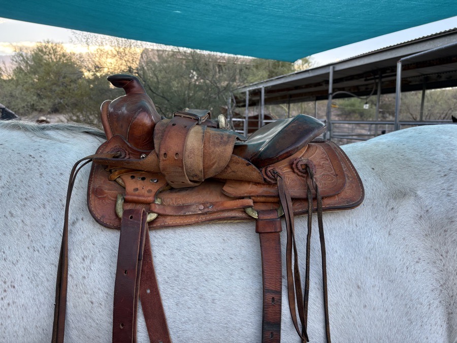 Vintage youth 13” equitation trail saddle