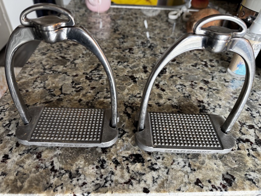 MDC Sport Classic Stirrups 4.5”