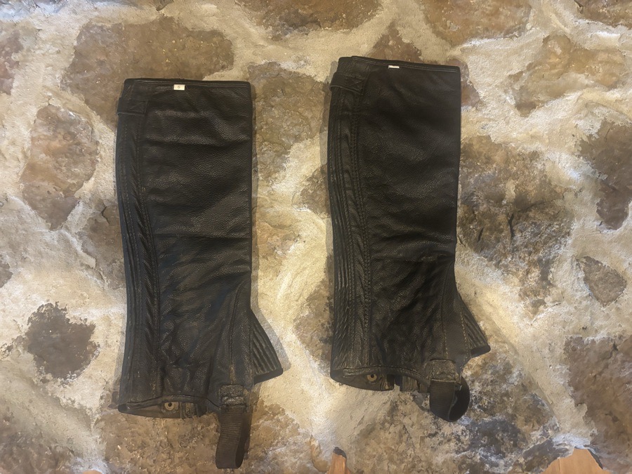 Half chaps 