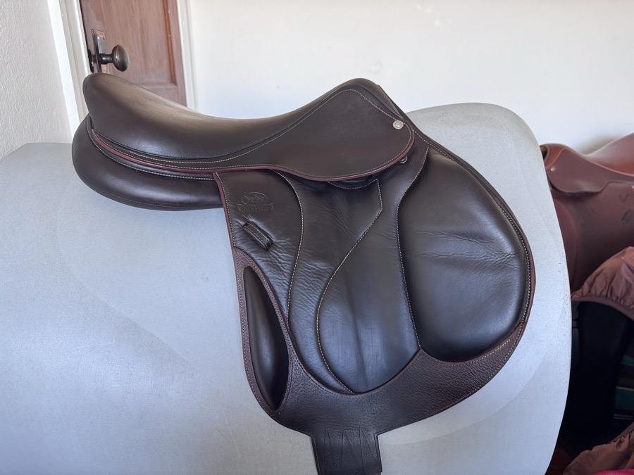 17.5” 2019 Devoucoux Chiberta O Monoflap Saddle - 2A - Full Buffalo