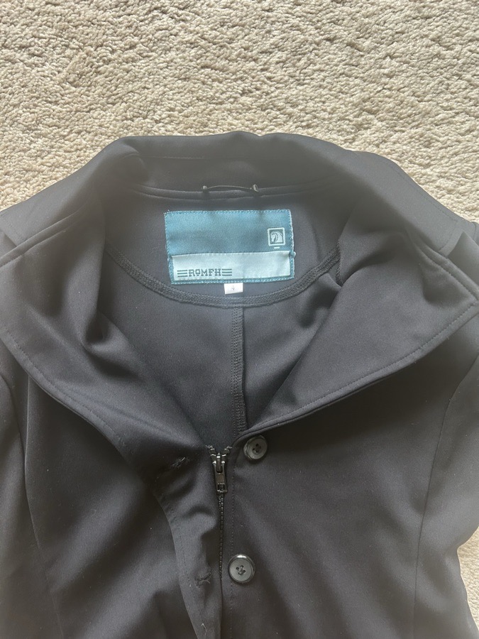 RJ CLASSICS Pro-Light Ladies Show Coat