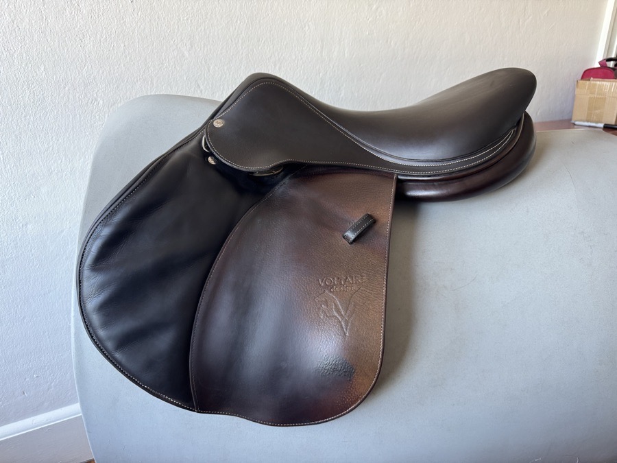 17.5” Voltaire Palm Beach PRO Saddle - 2AA Flaps - 2013 - Grained Buffalo