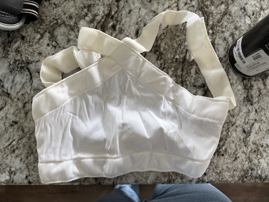 EQUIFIT Shoulders back