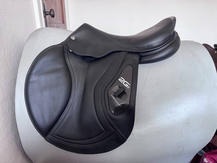 18” CWD 2Gs - BLACK - 4C LONG / FORWARD Flaps - Full Buffalo