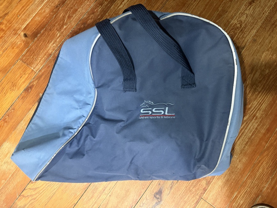 Shires padded saddle bag